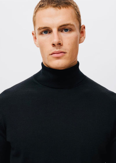 Pull over 100% laine mérinos à col montant