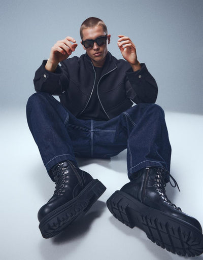 BOTTINES DÉTAILS MÉTALLIQUES