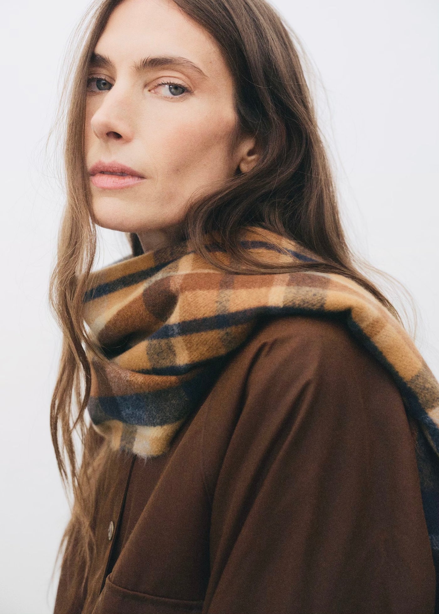 CHECK SCARF WITH FRINGED ENDS