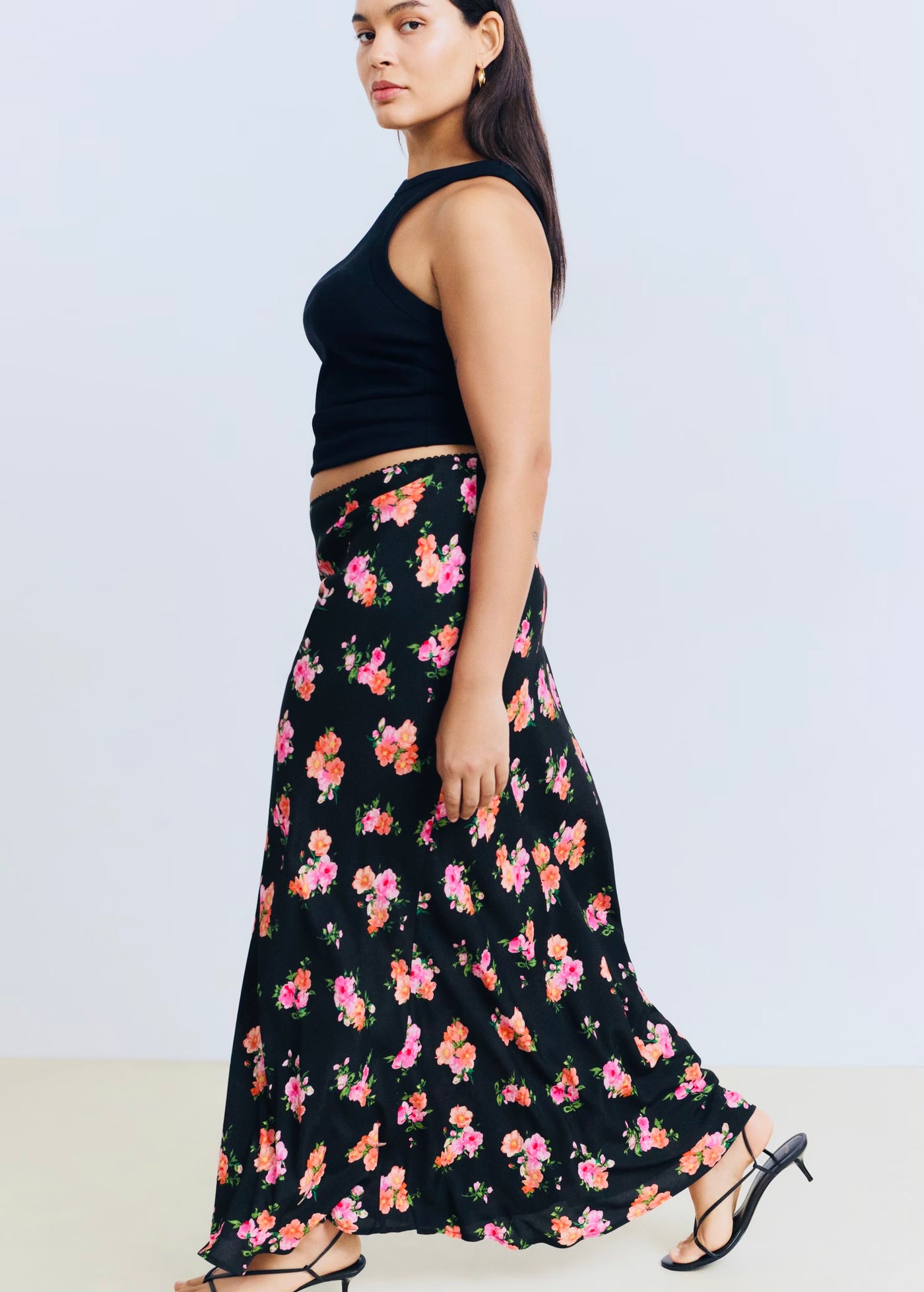 Jupe fleur fini dentelle