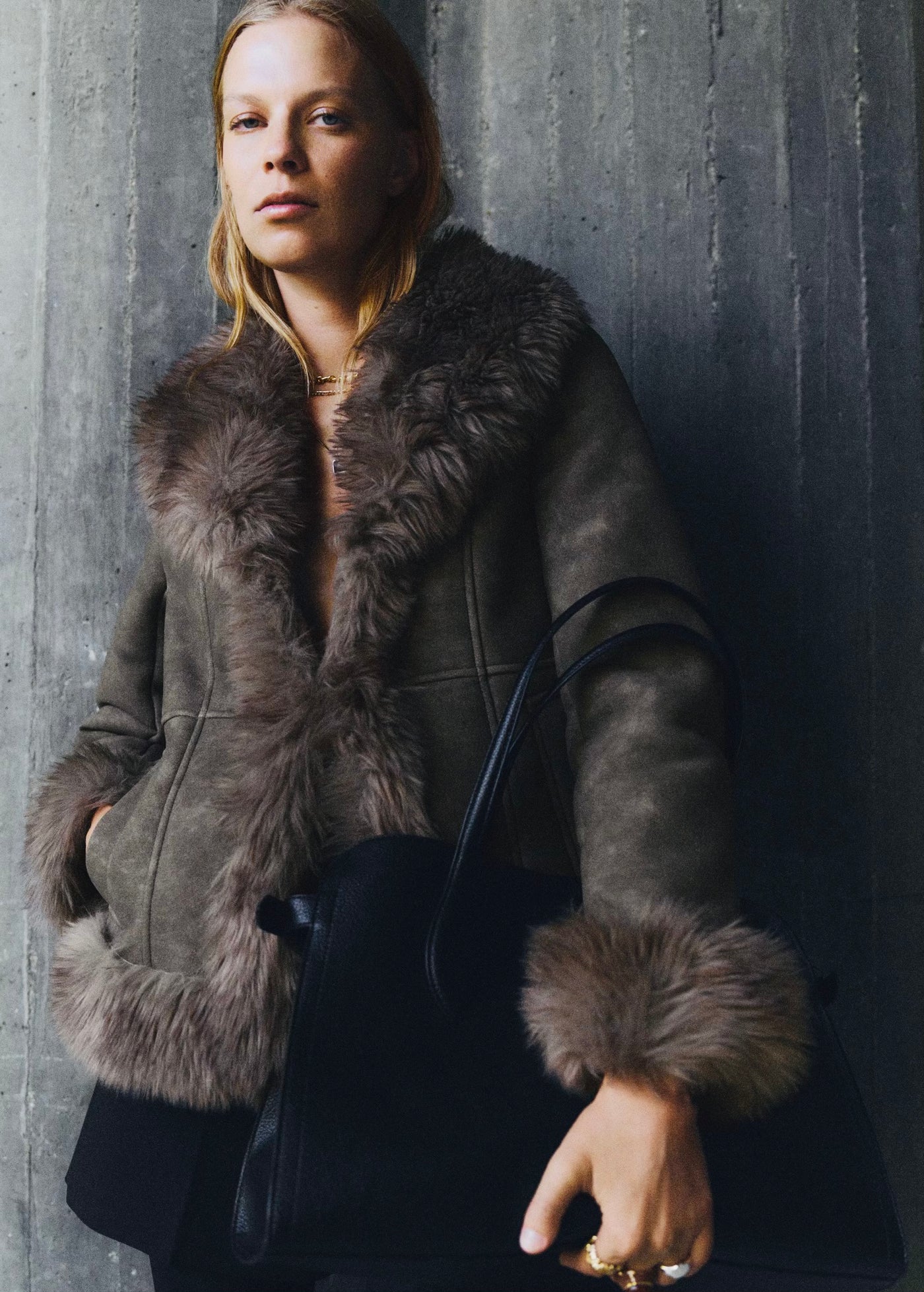 Veste effet daim et fausse fourrure