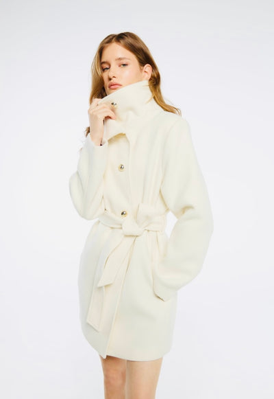 Manteau avec ceinture
