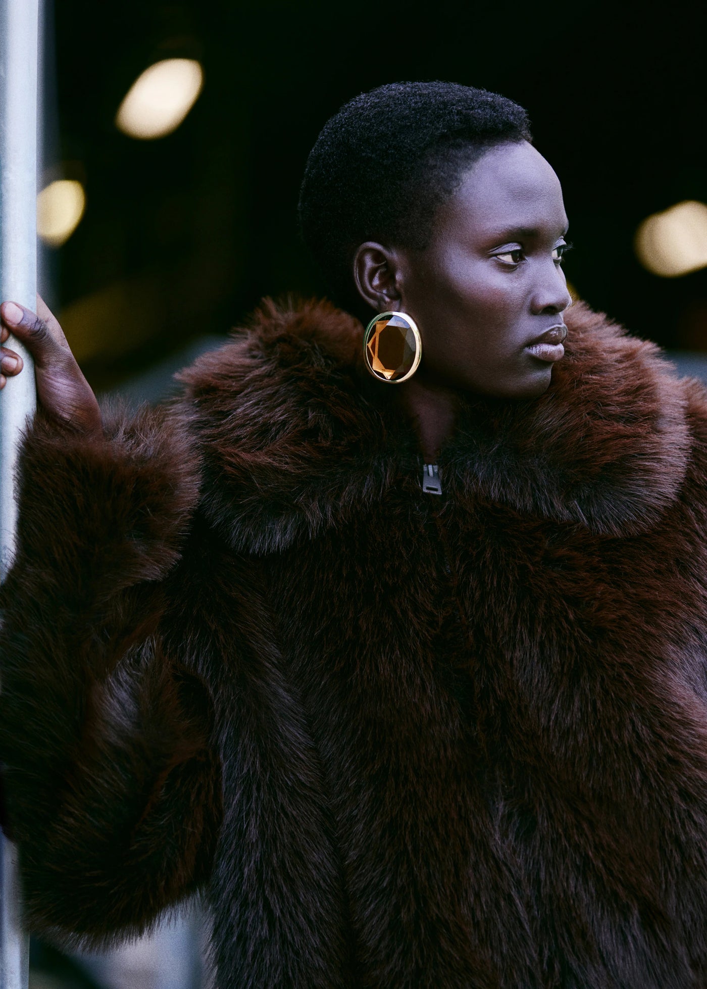 BOUCLES D’OREILLES OVALES RÉSINE