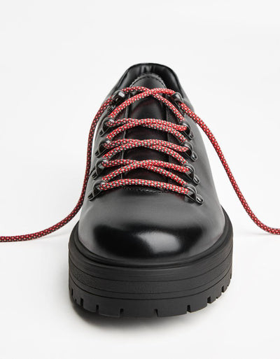 Chaussures à Détails Métalliques