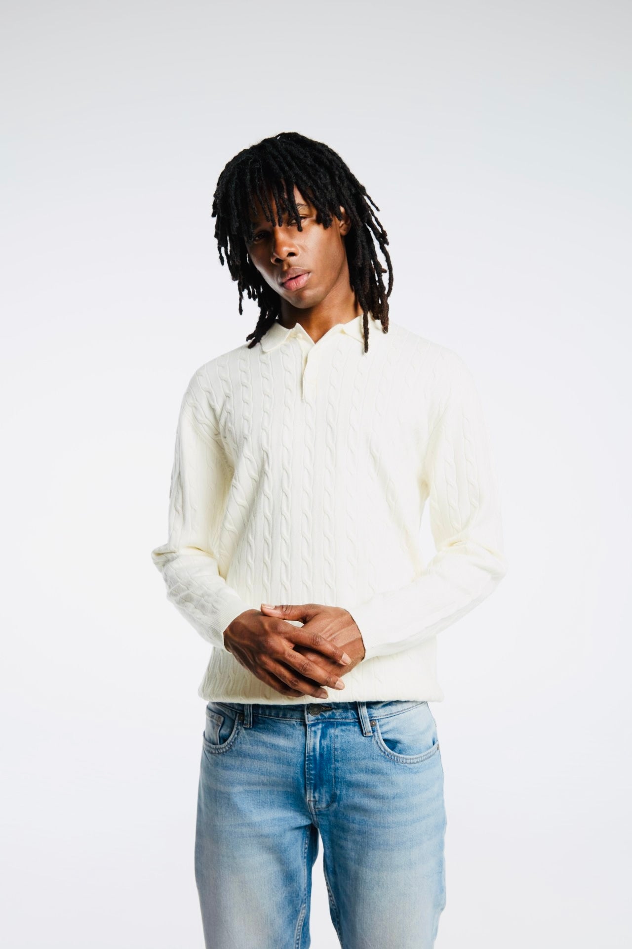 Pull avec Patte de Boutonnage