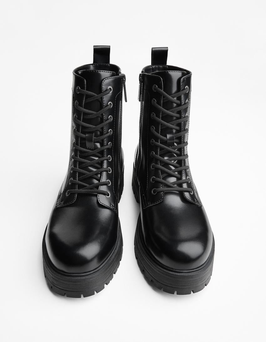 Bottines à Lacets à Semelle Crantée