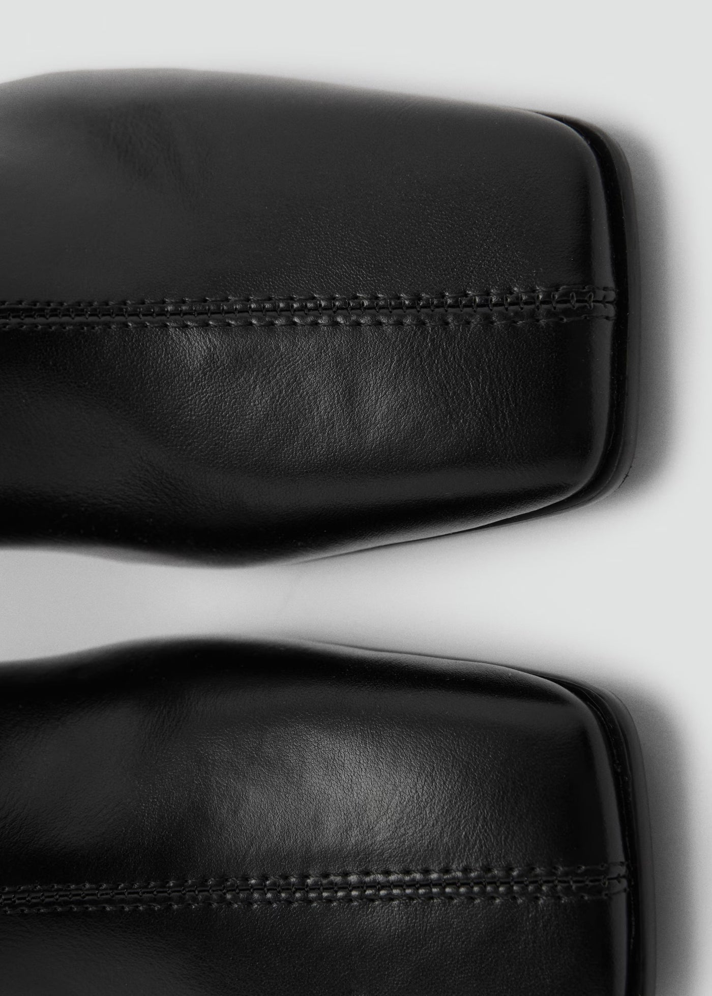 Bottines à talon bloc bout carré