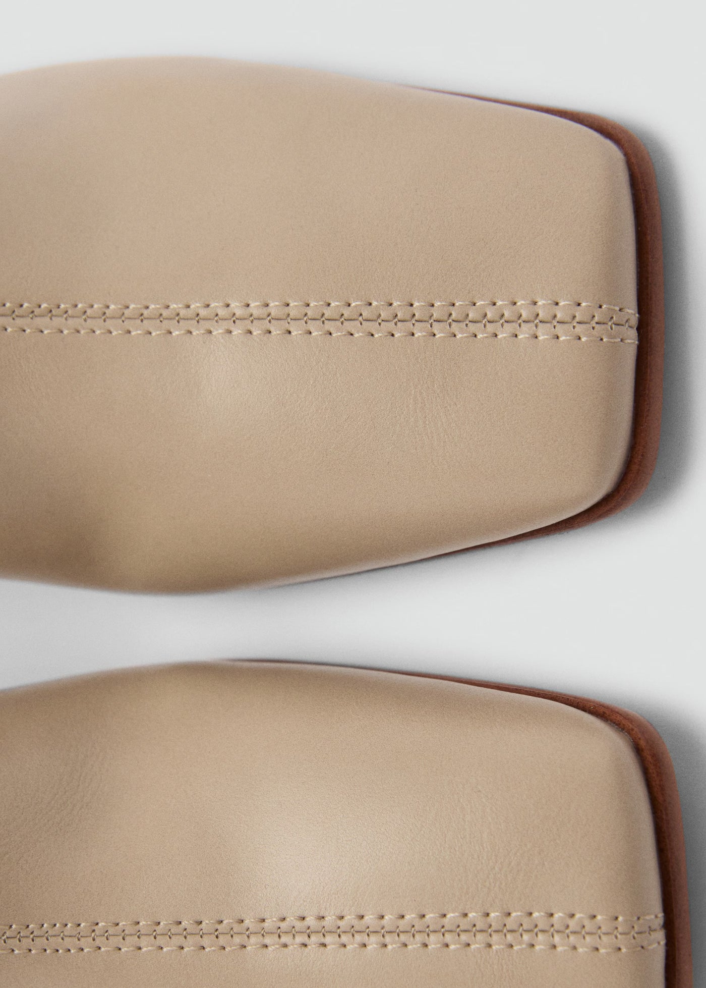 Bottines à talon bloc bout carré