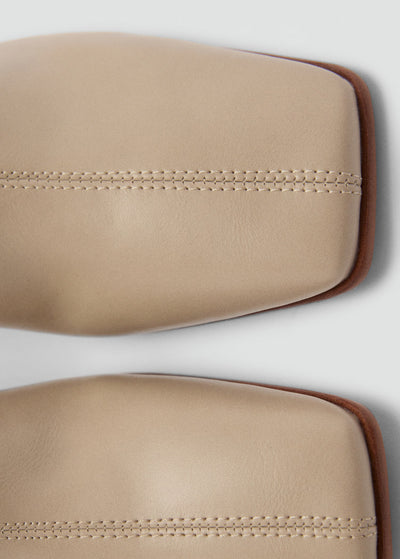 Bottines à talon bloc bout carré