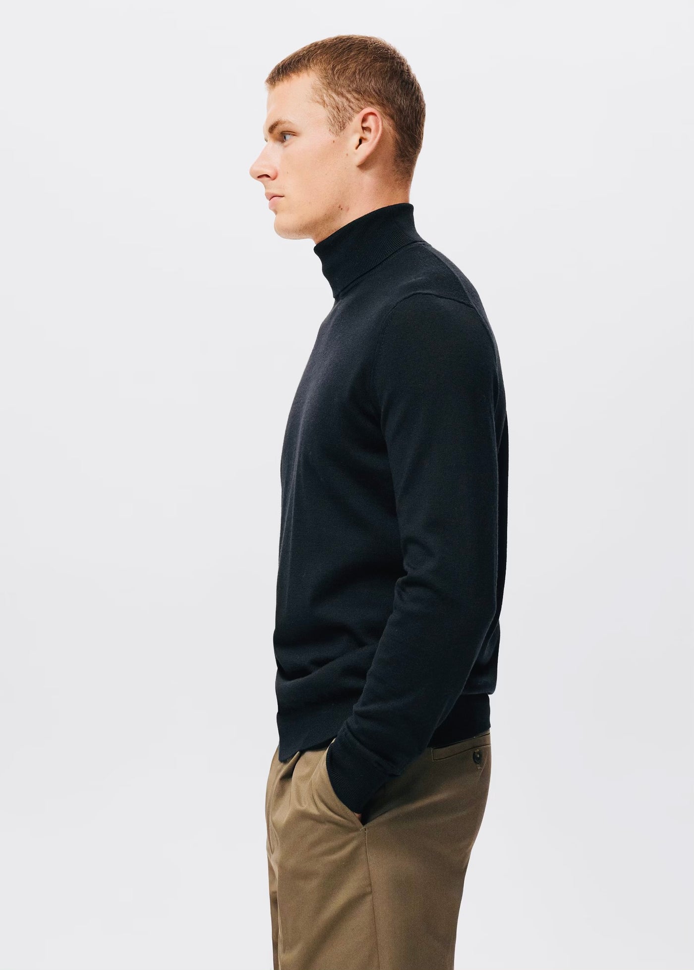 Pull over 100% laine mérinos à col montant