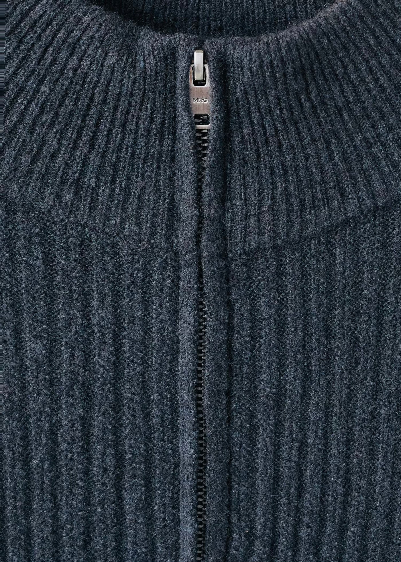 Pull over en maille côtelée à col zippé