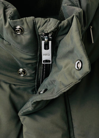 Anorak matelassé à capuche déperlant