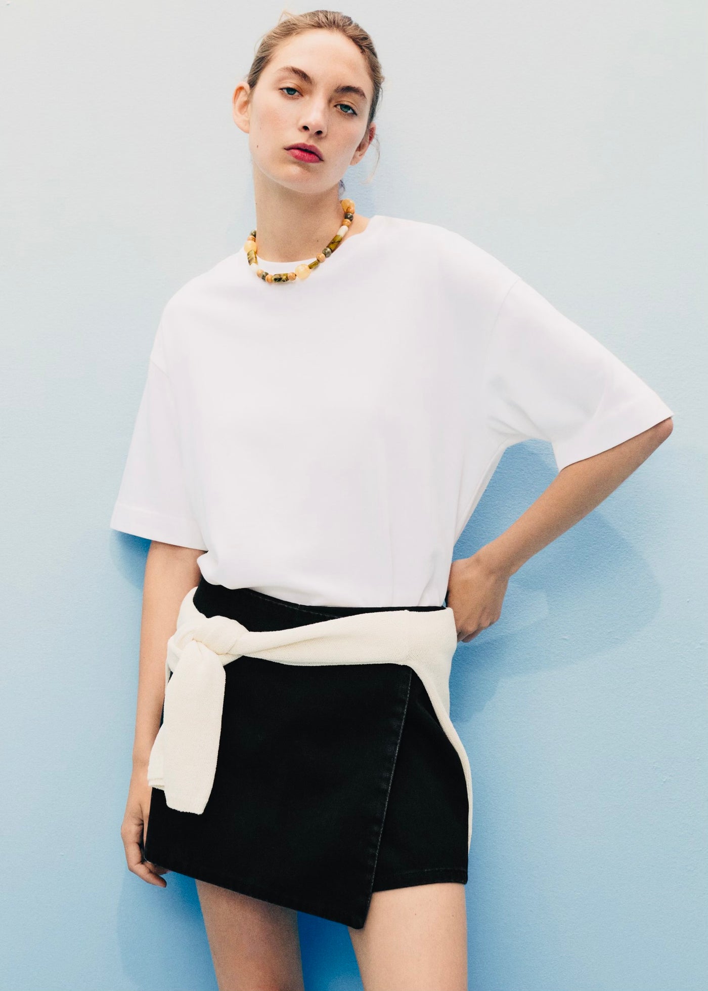 Jupe short en jean croisée