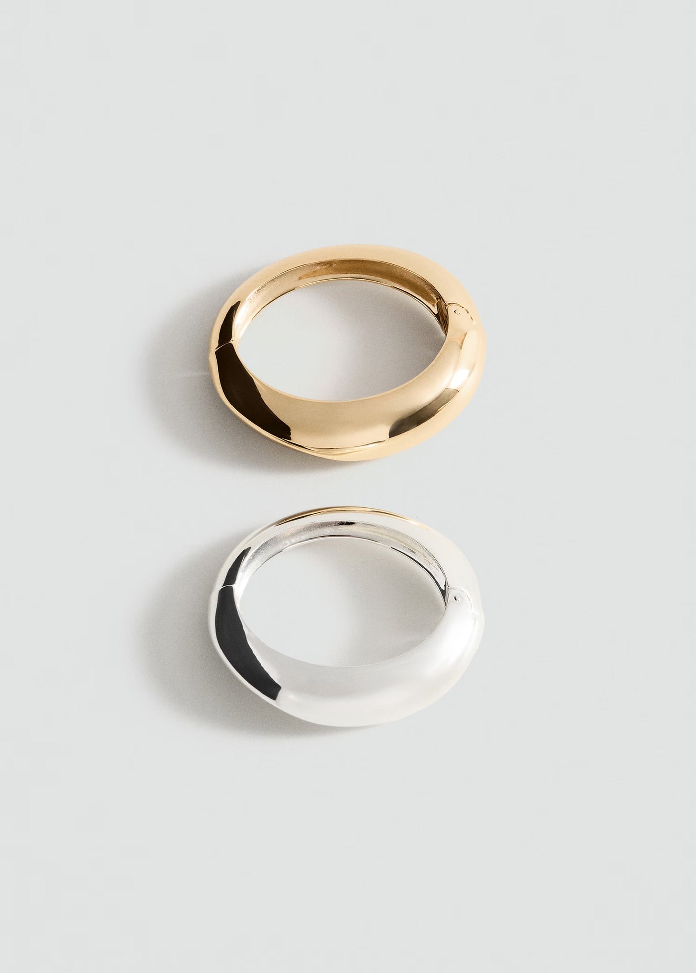 LOT DE 2 BRACELETS RIGIDES