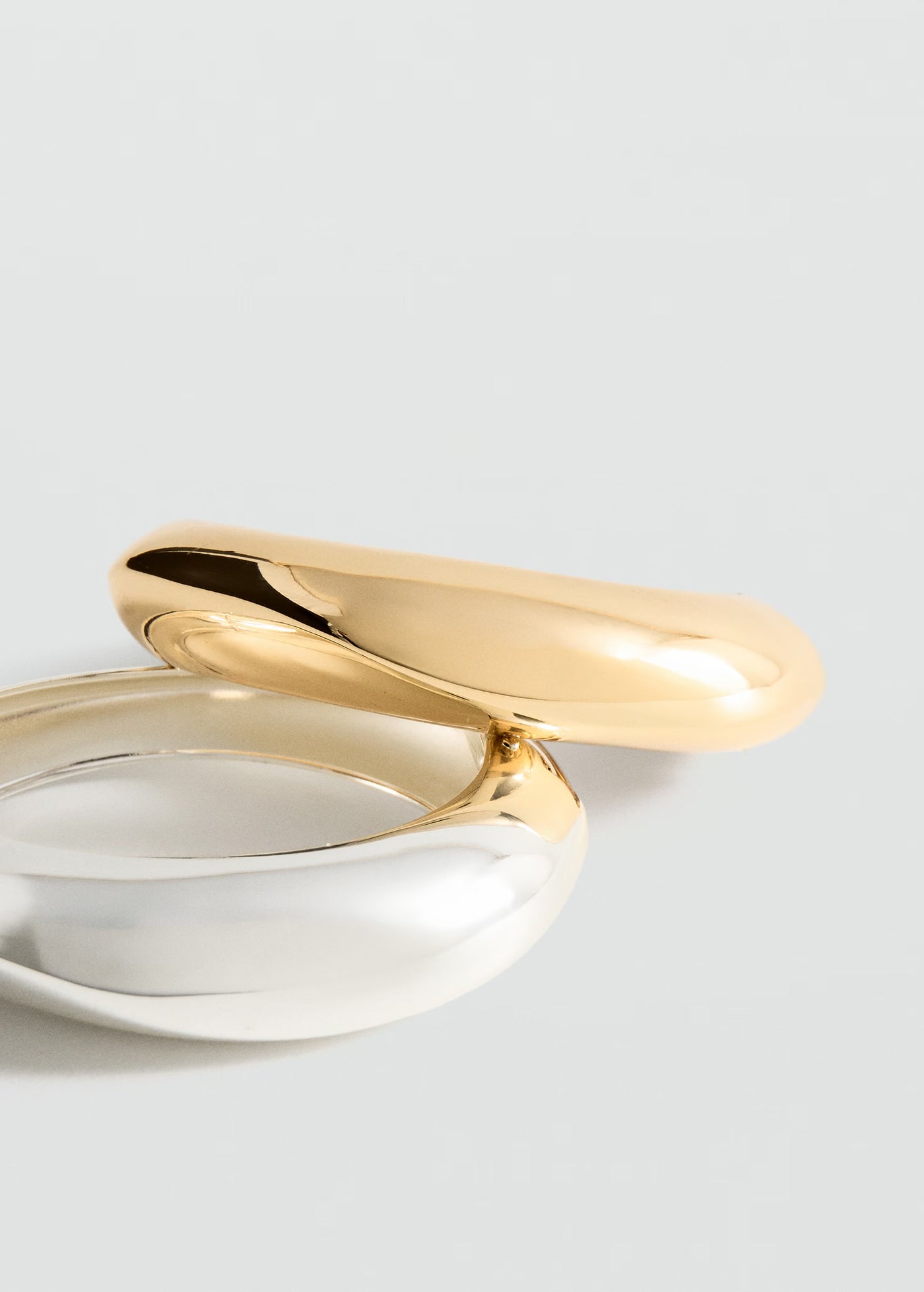 LOT DE 2 BRACELETS RIGIDES