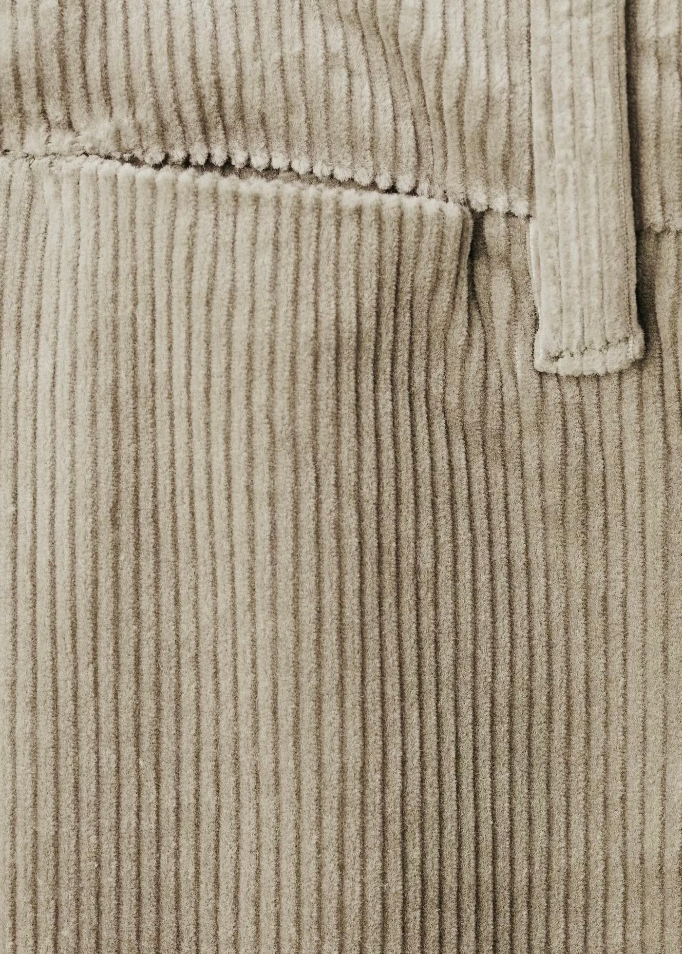 Pantalon Velours Côtelé Slim-Fit